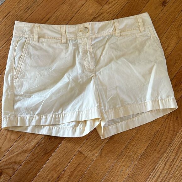 Anne Taylor Loft pale yellow chino shorts size  12 - Picture 1 of 10